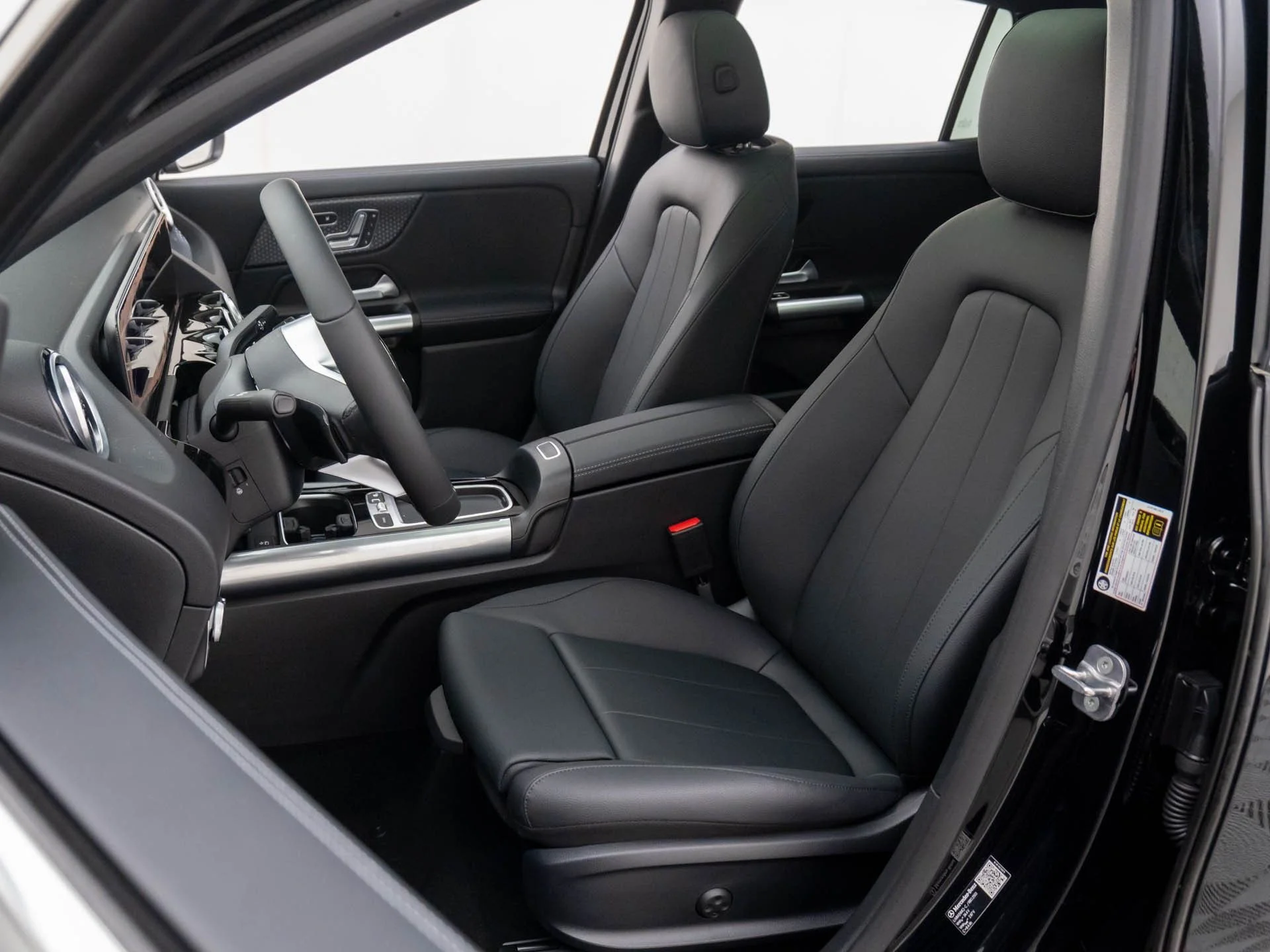 New 2026 Black Mercedes-Benz GLA 250 image 16