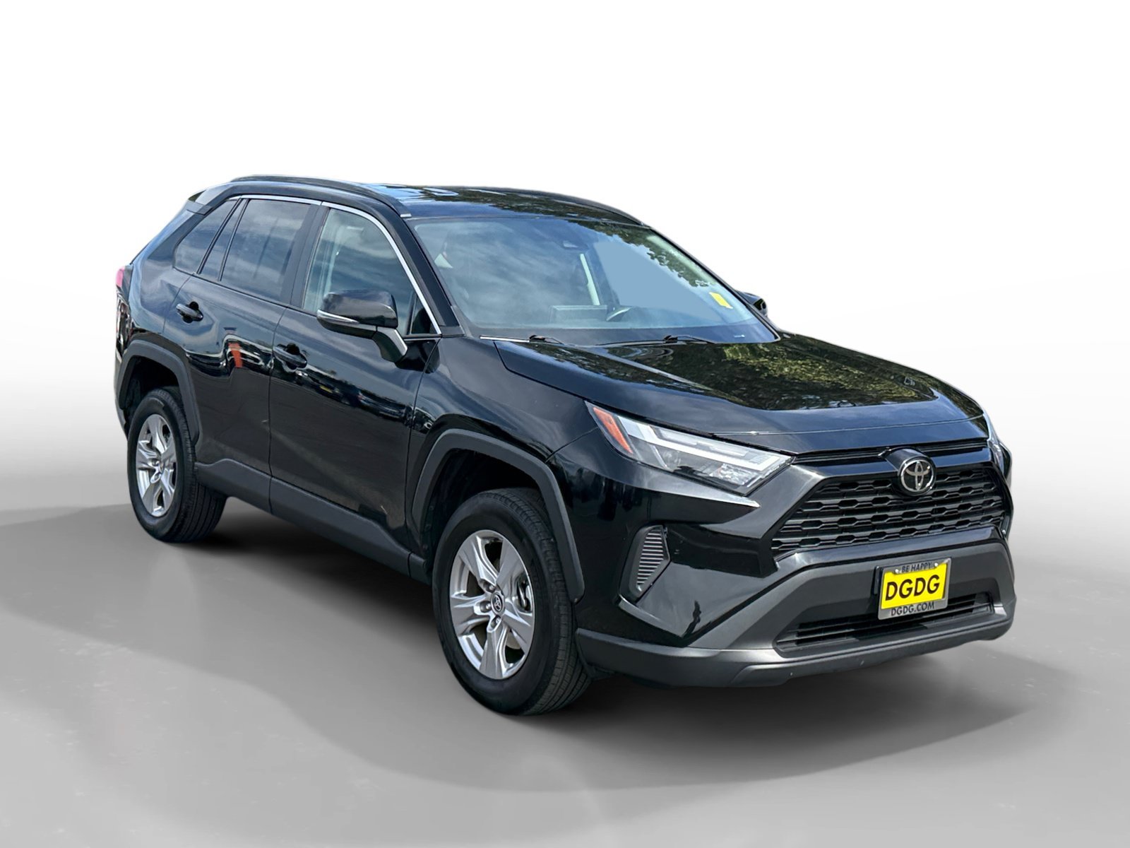 Used 2025 Midnight Black Metallic Toyota XLE image 7
