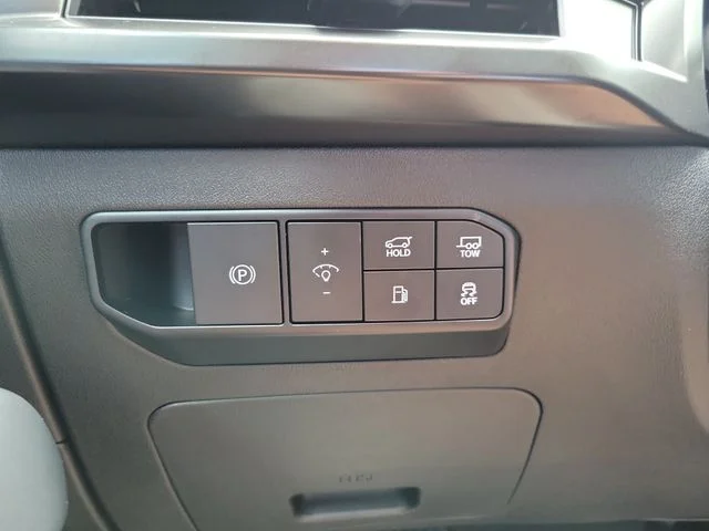 New 2027 Wolf Gray Kia X-LINE SX PRESTIGE image 30