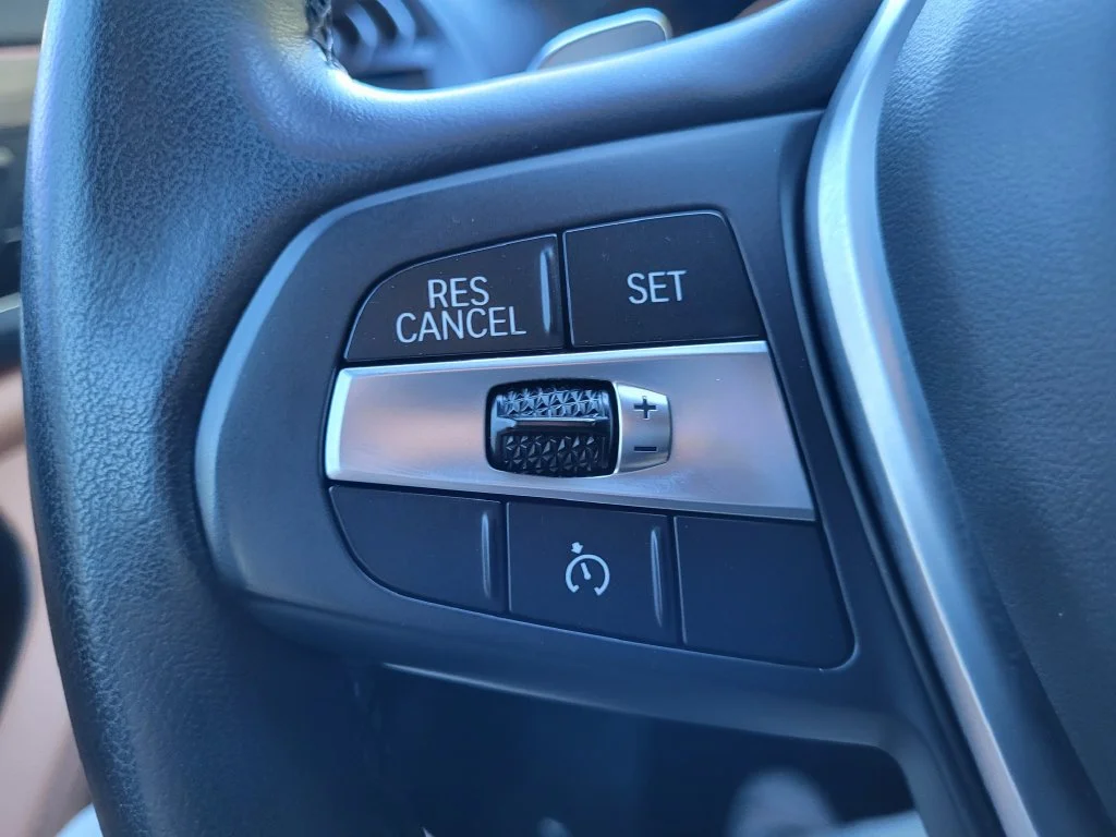 Used 2021 Mineral White Metallic BMW xDrive30i image 17