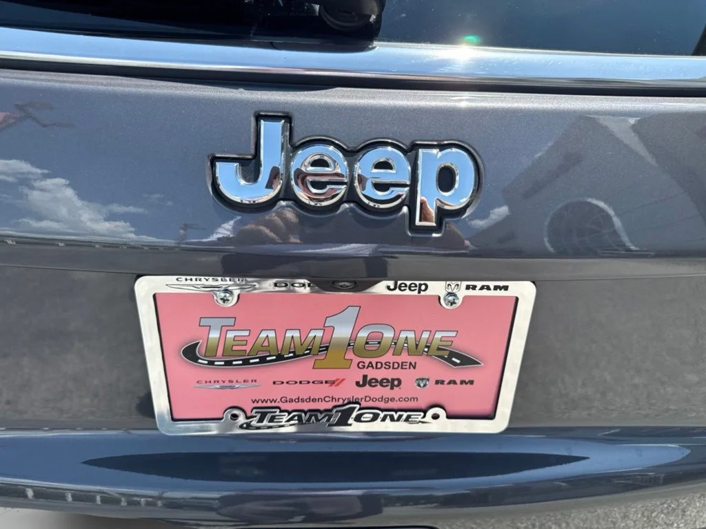Used 2024 Baltic Gray Metallic Clearcoat Jeep Sport image 40