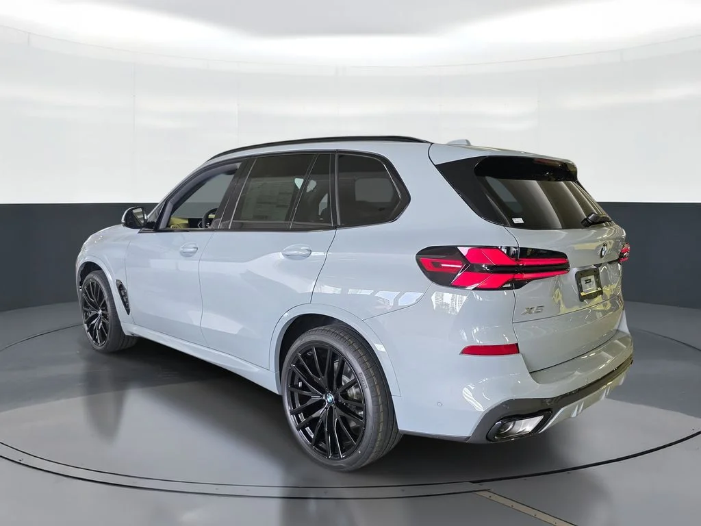 New 2026 Brooklyn Grey Metallic BMW sDrive40i image 4