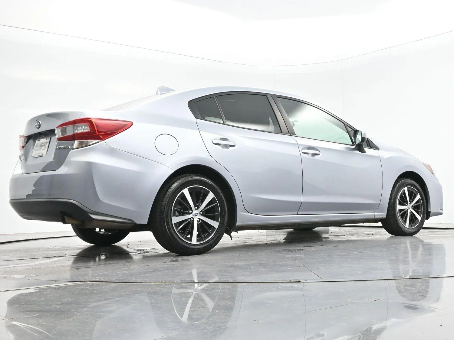 Used 2019 Ice Silver Metallic Subaru Premium image 45