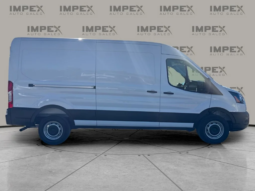 Used 2025 White Ford Base image 6