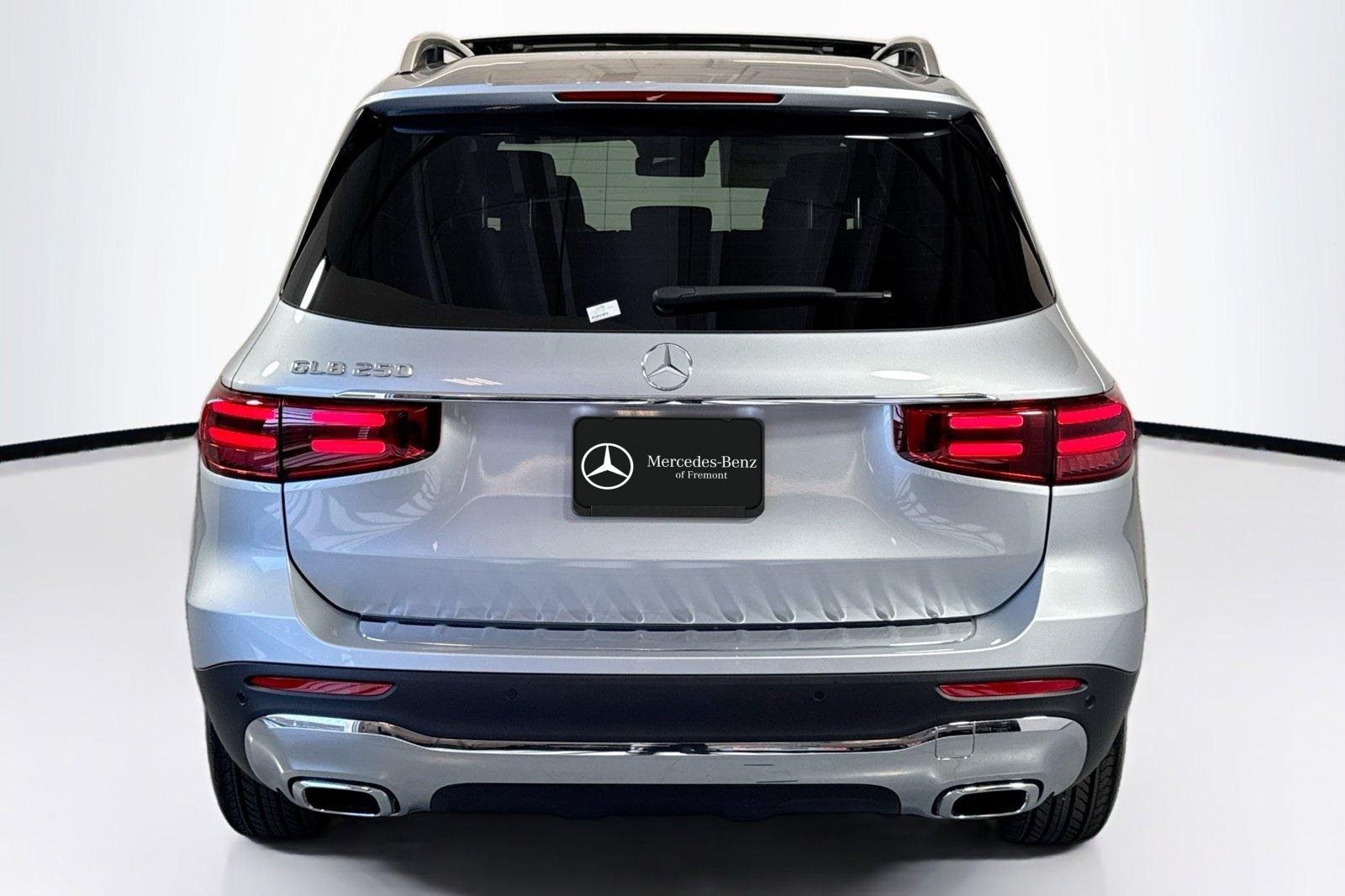 New 2026 Cirrus Silver Metallic Mercedes-Benz GLB 250 image 6