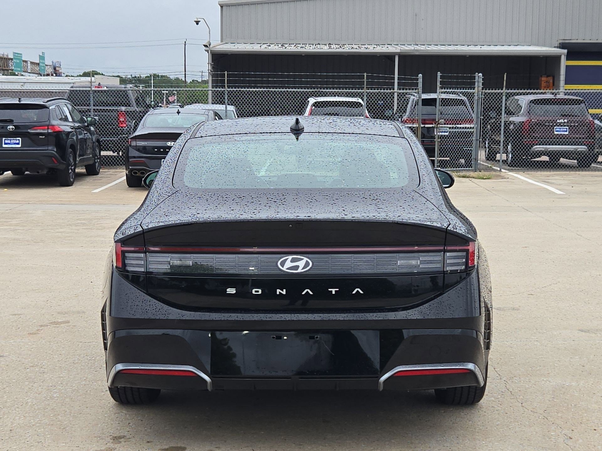 Used 2024 Onyx Black Hyundai SEL image 4