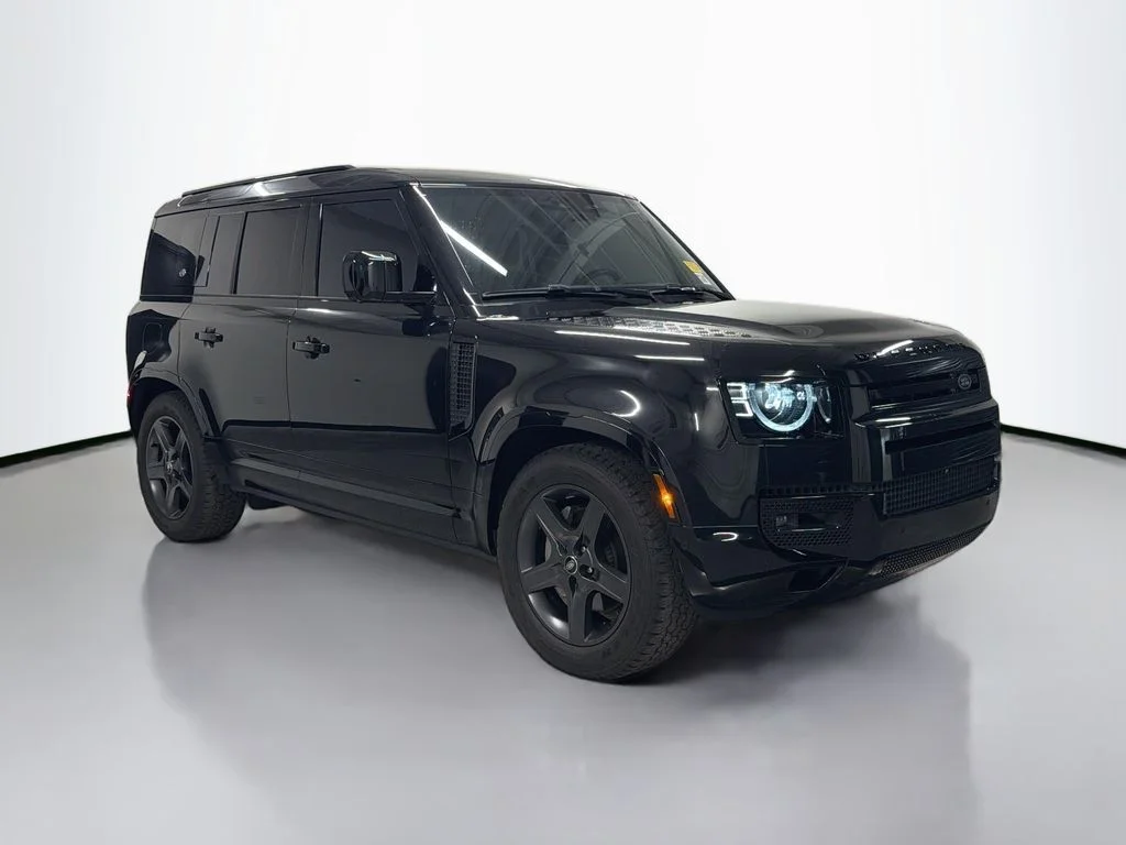Certified Used 2024 Santorini Black Metallic Land Rover X-Dynamic SE image 7