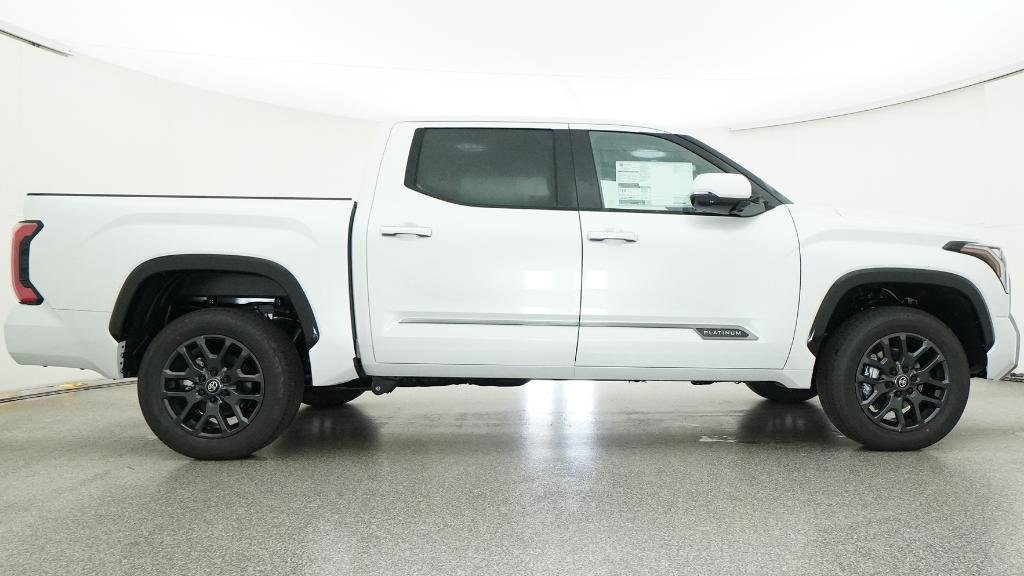 New 2026 Wind Chill Pearl Toyota Platinum image 27