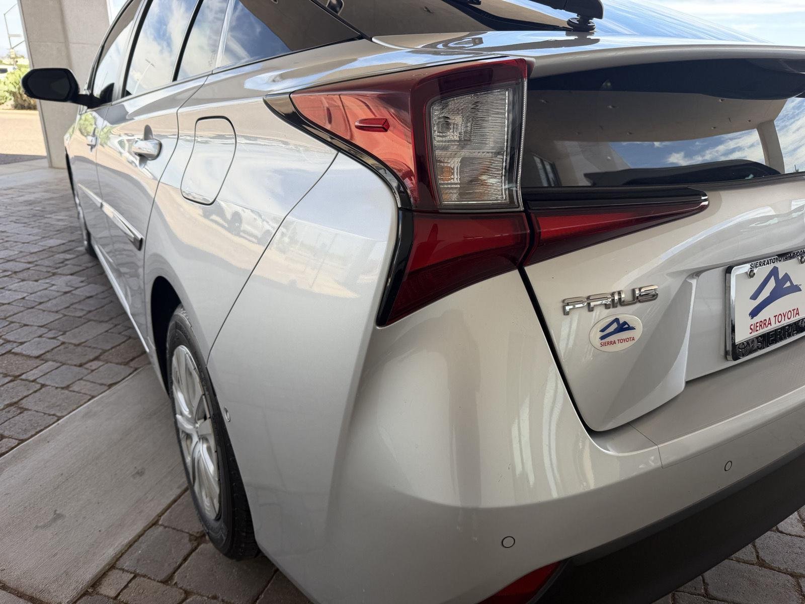 Used 2022 Classic Silver Metallic Toyota LE image 11