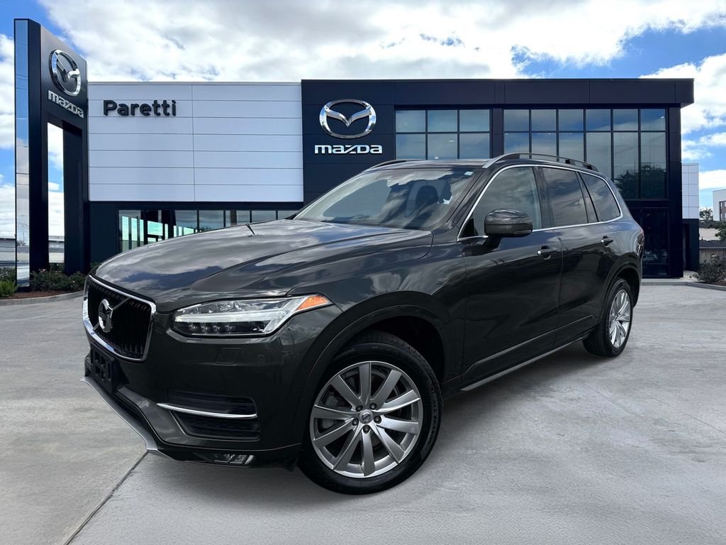 2018 Volvo XC90 T6 Momentum