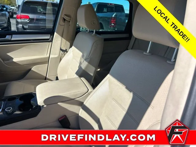 Used 2014 White Volkswagen V6 TDI image 22