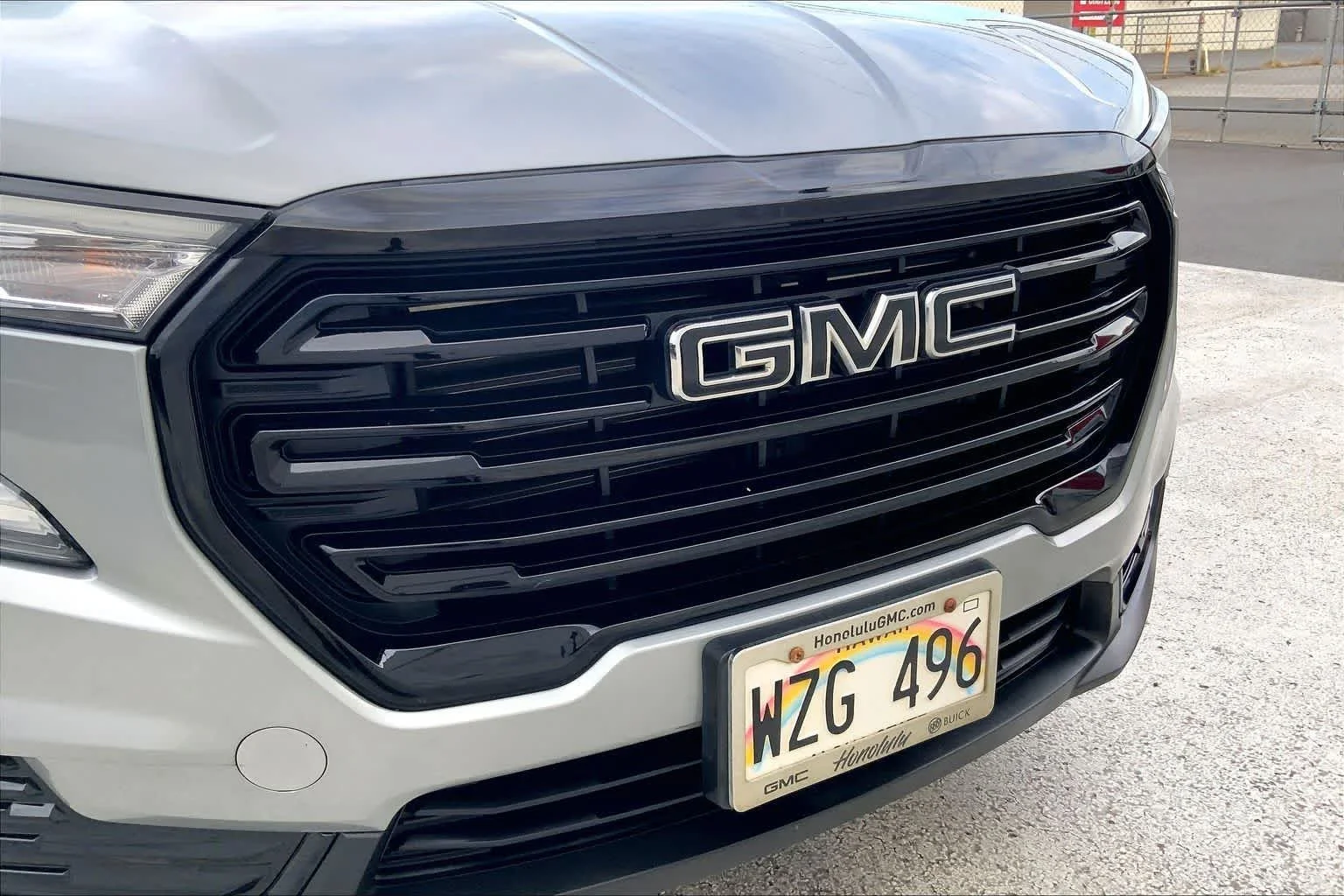 Used 2023 Sterling Metallic GMC SLE image 33