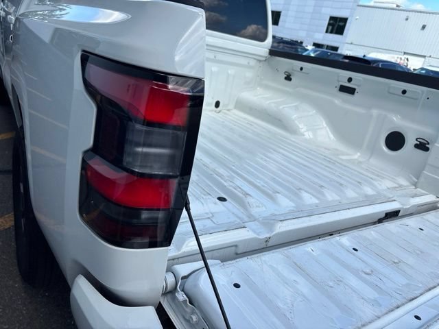 Certified Used 2025 Glacier White Nissan Crew Cab SV image 10