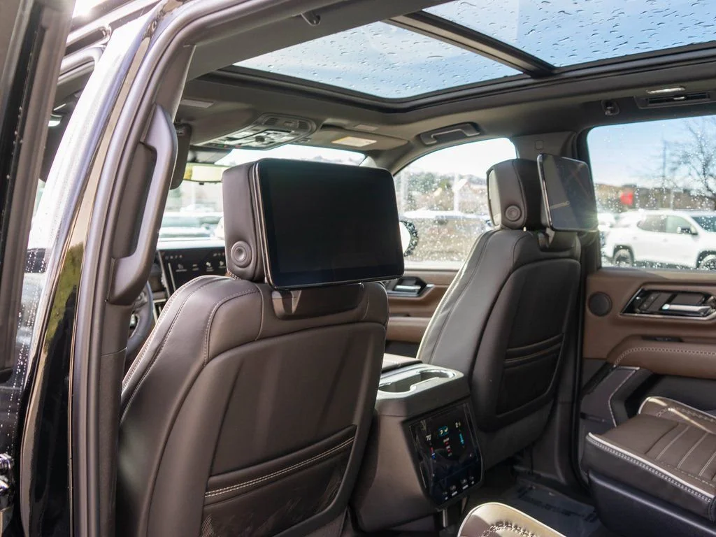 2026 GMC Yukon XL Denali Ultimate - Photo 15
