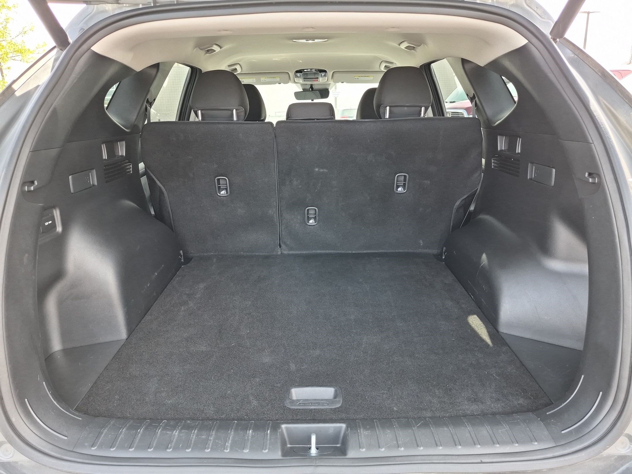 Used 2026 Hampton Gray Hyundai SEL image 28