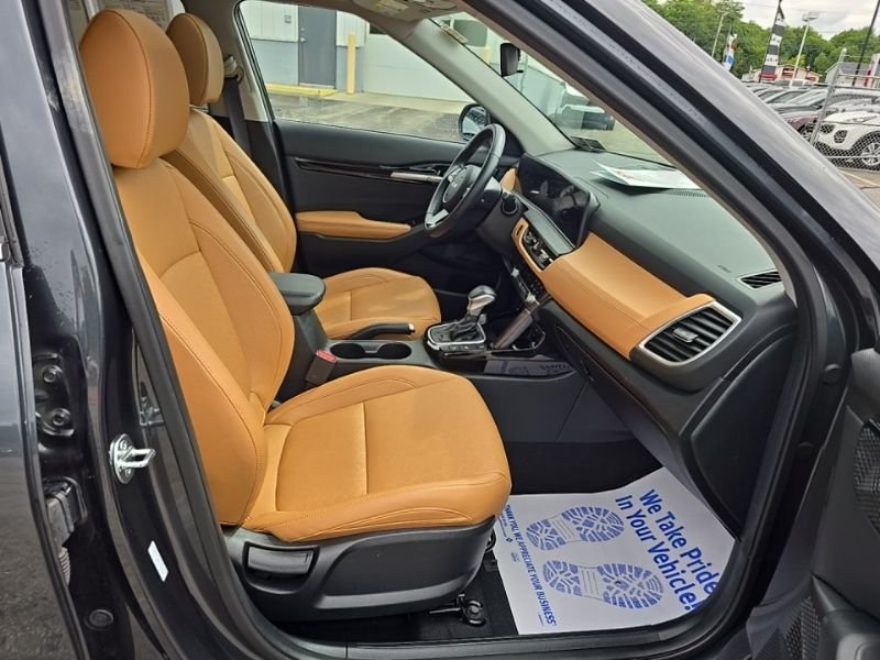 Used 2024 Gray Kia EX image 32