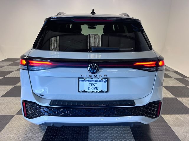 New 2026 Beige Volkswagen 2.0T SE R-Line Black image 4