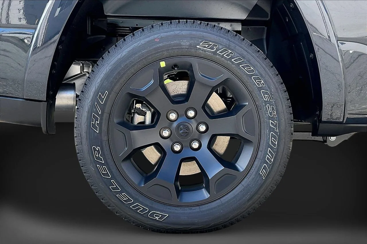 New 2026 Forged Blue Metallic Exterior Paint RAM Big Horn/Lone Star image 31