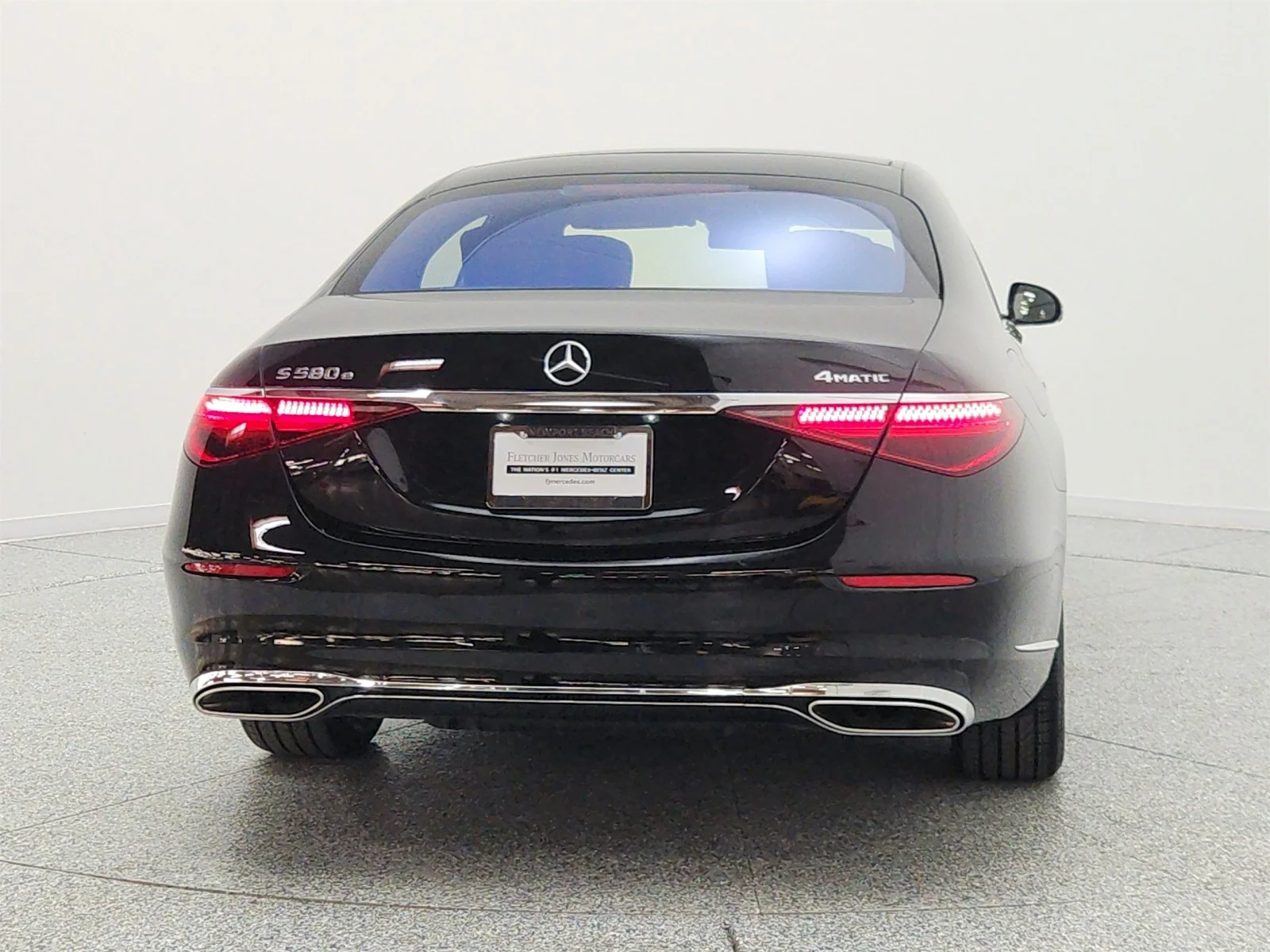 Used 2023 Obsidian Black Mercedes-Benz S 580e 4MATIC® Sedan image 6