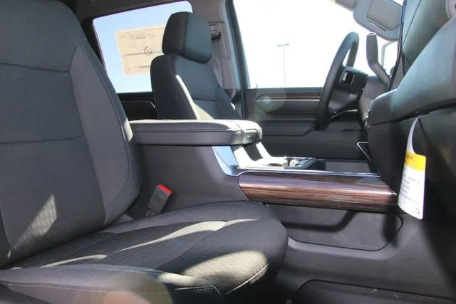 2026 Chevrolet Silverado 3500 HD LT - Photo 24