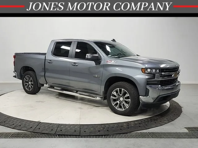 2019 Chevrolet Silverado 1500 LT 4X4 Crew Cab Short Box's photo