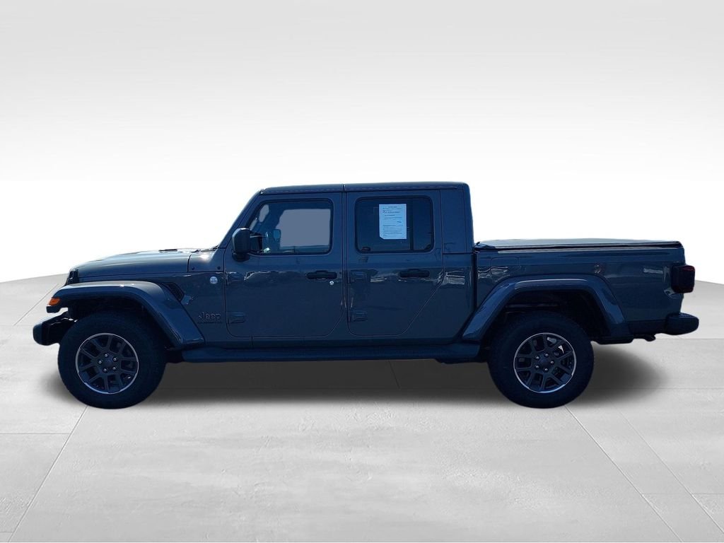 Used 2020 Gray Jeep Overland image 2