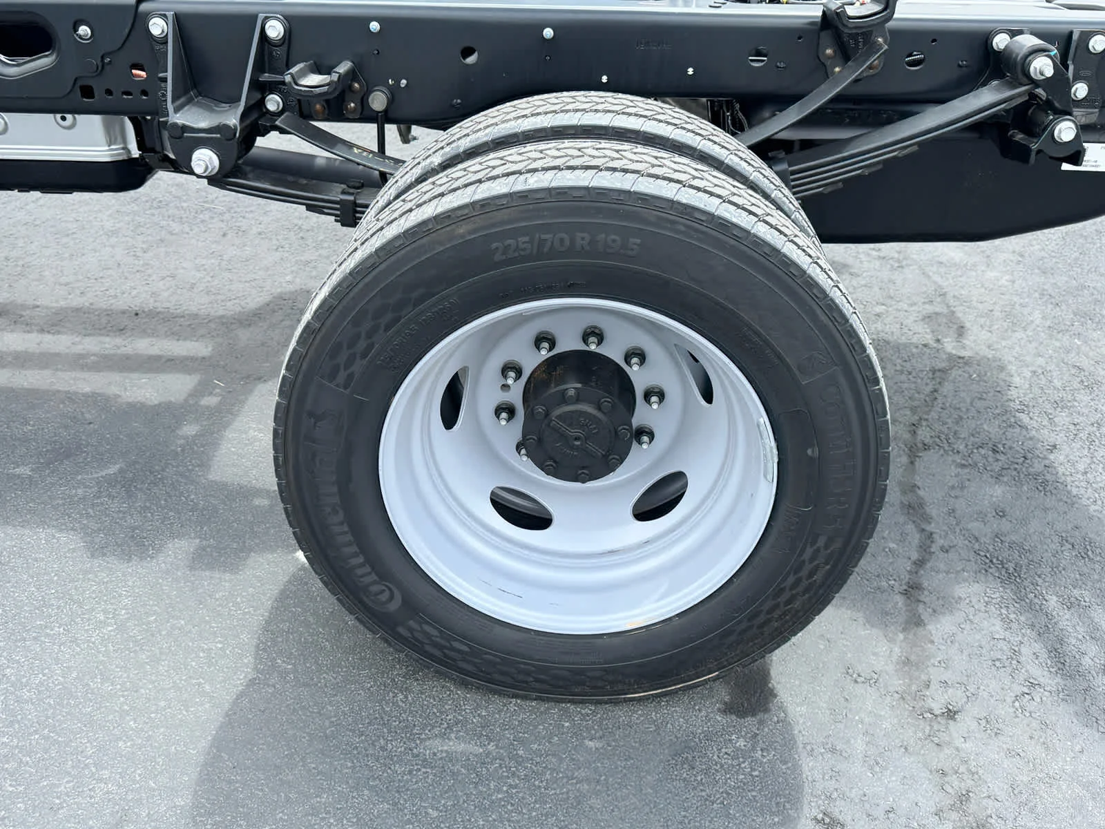 New 2026 Oxford White Ford F-550® XL image 12