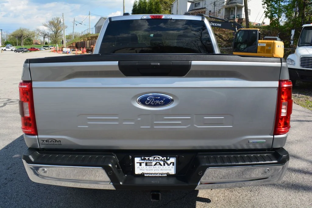 Used 2022 Silver Ford XLT image 6