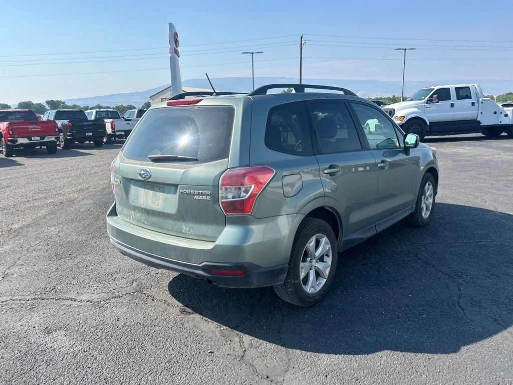 Used 2015 Green Subaru 2.5i Premium image 7