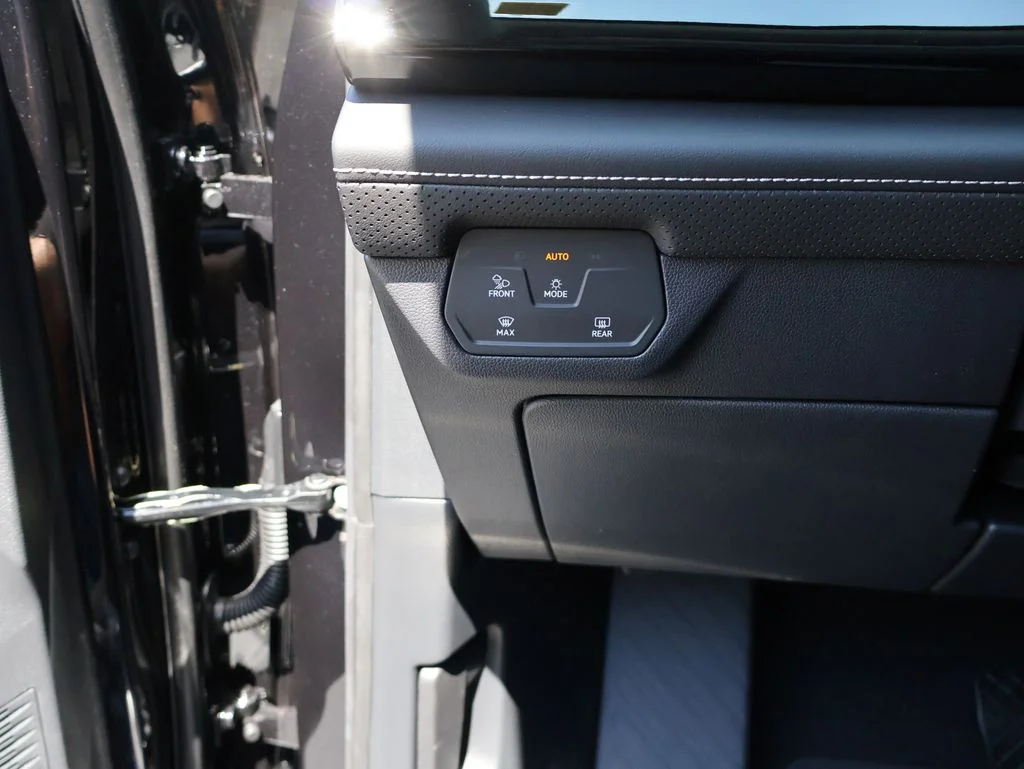 New 2026 Black Volkswagen SE w/Technology image 26