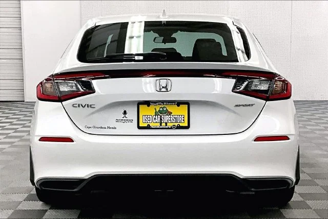 Used 2024 Platinum White Pearl Honda Sport image 5