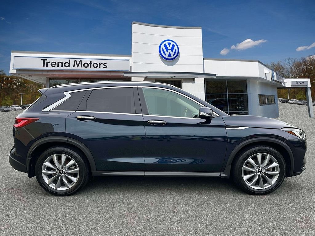 Used 2022 Blue INFINITI LUXE image 7