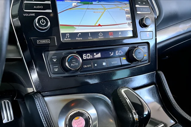 Used 2016 Black Nissan SR image 23