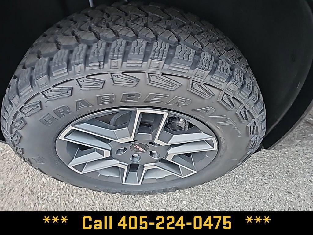 2026 GMC Terrain AT4 - Photo 10