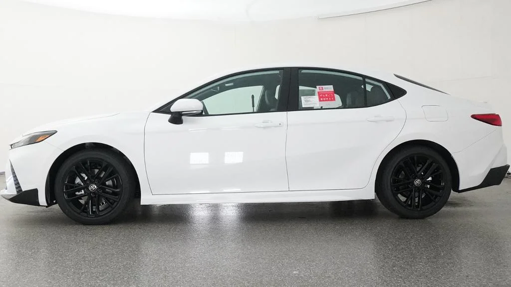 New 2026 Ice Cap Toyota SE image 2