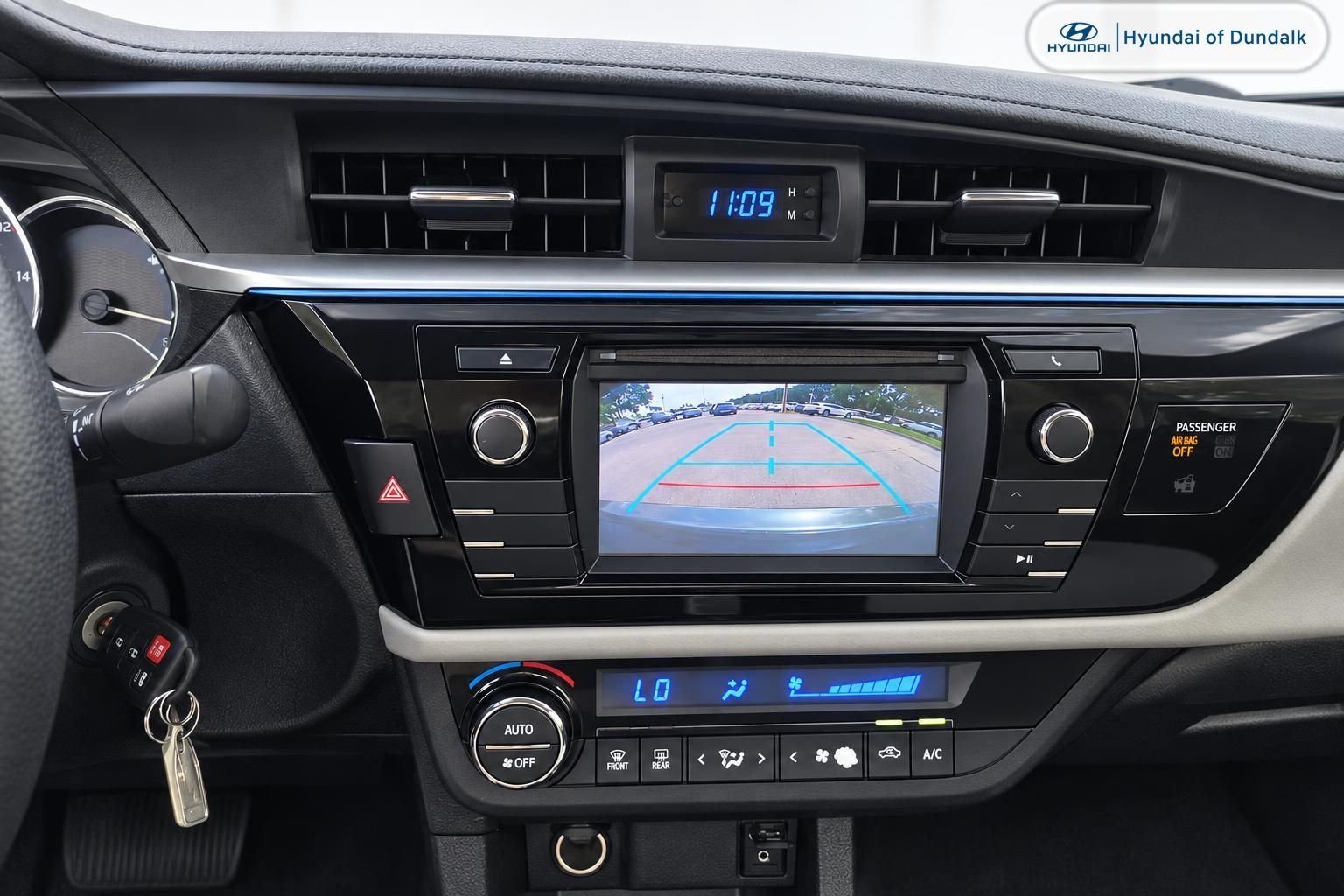 Used 2016 Green Toyota LE image 7