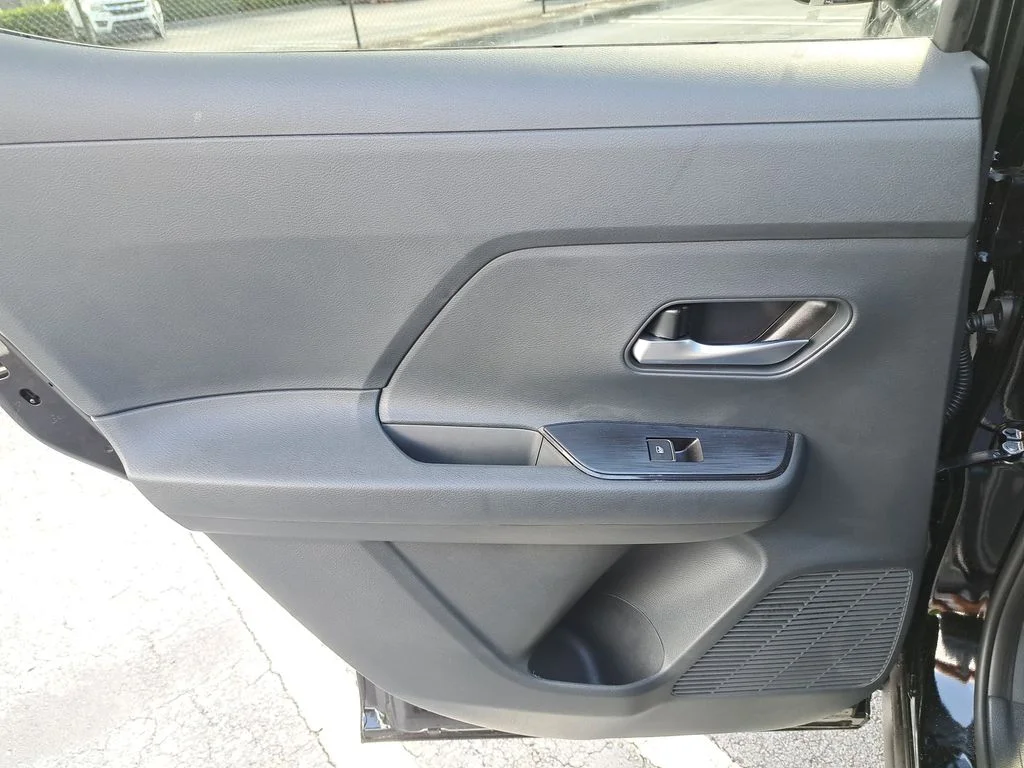 2026 Nissan KICKS SR - Photo 14