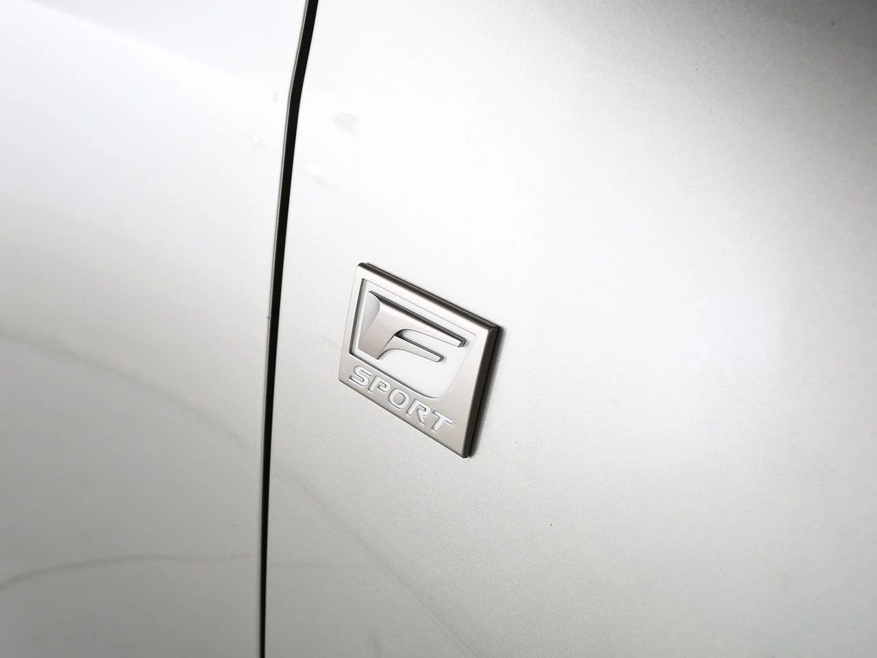 Used 2024 Silver Lexus 350 F SPORT Handling image 14