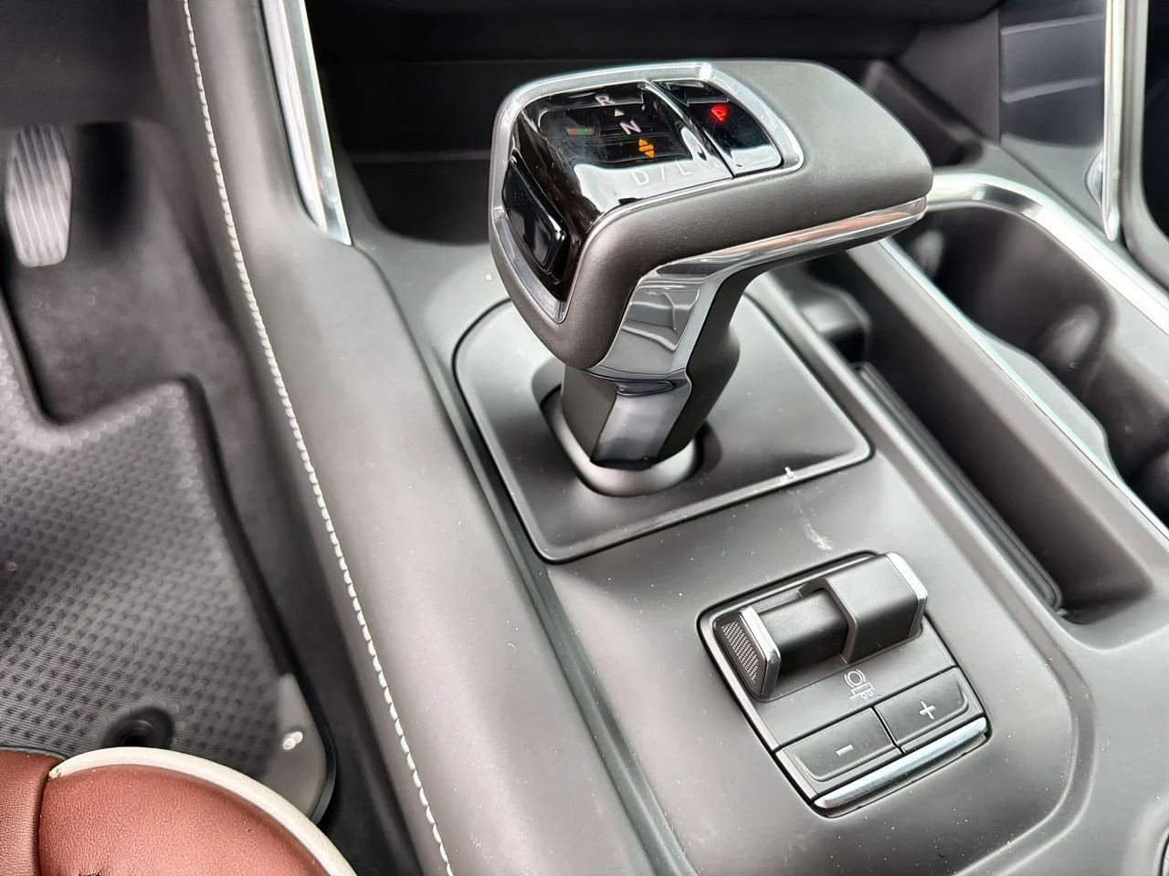 New 2026 Onyx Black GMC Denali Ultimate image 14