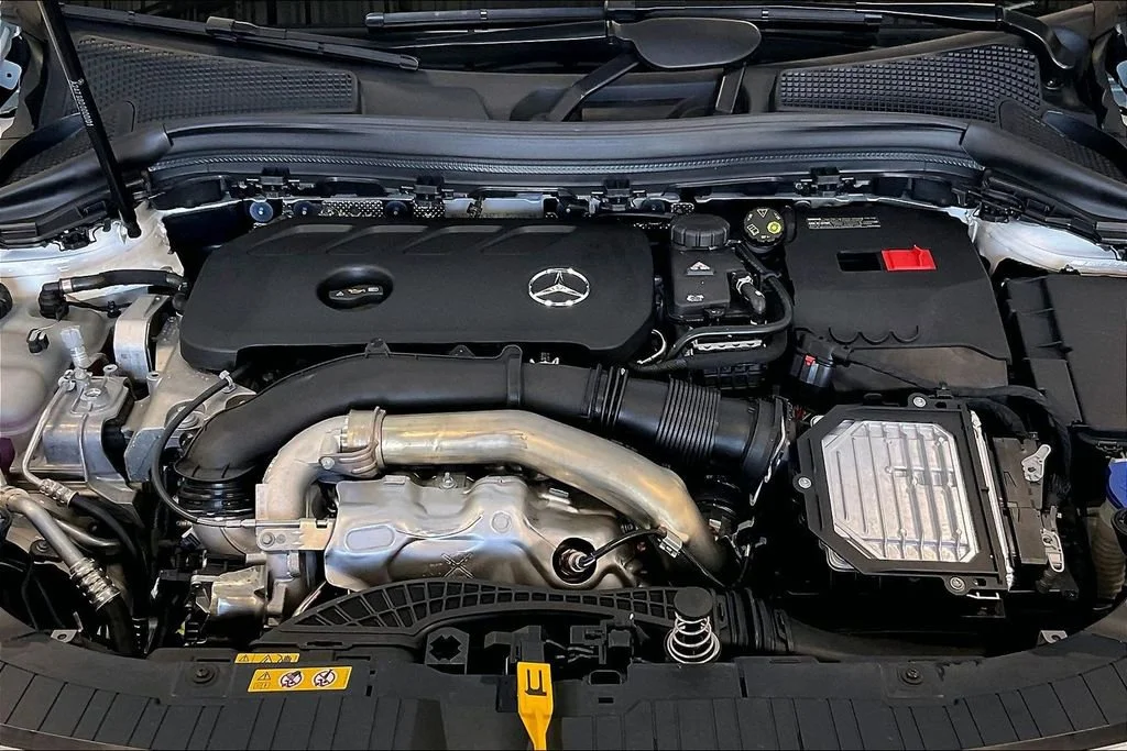 New 2026 Polar White Mercedes-Benz GLA 250 image 28