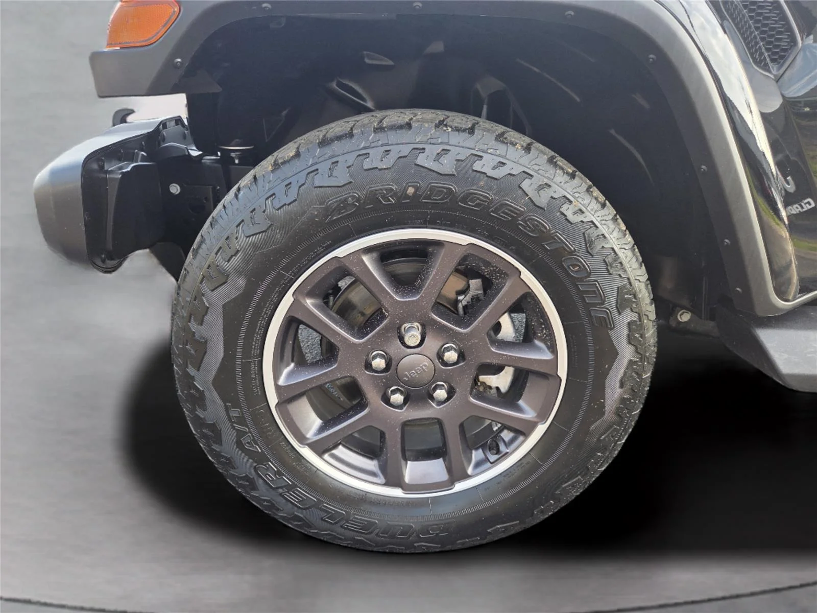 Used 2022 Black Clearcoat Jeep Overland image 33