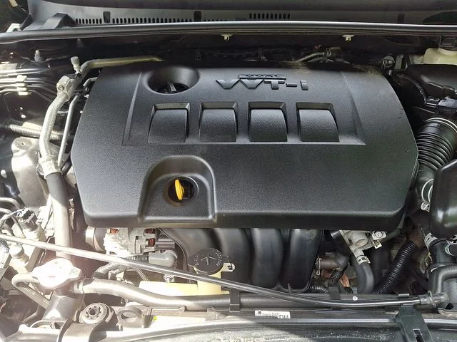 Used 2018 Black Toyota LE image 31