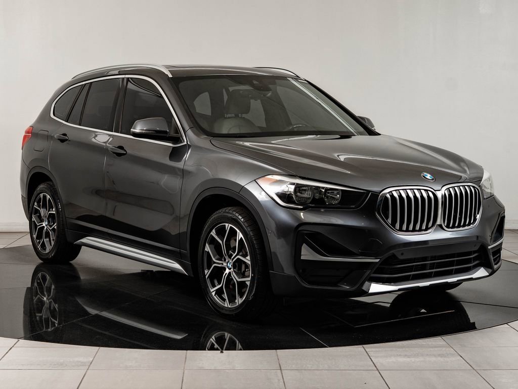 Used 2021 Mineral Gray Metallic BMW xDrive28i image 12