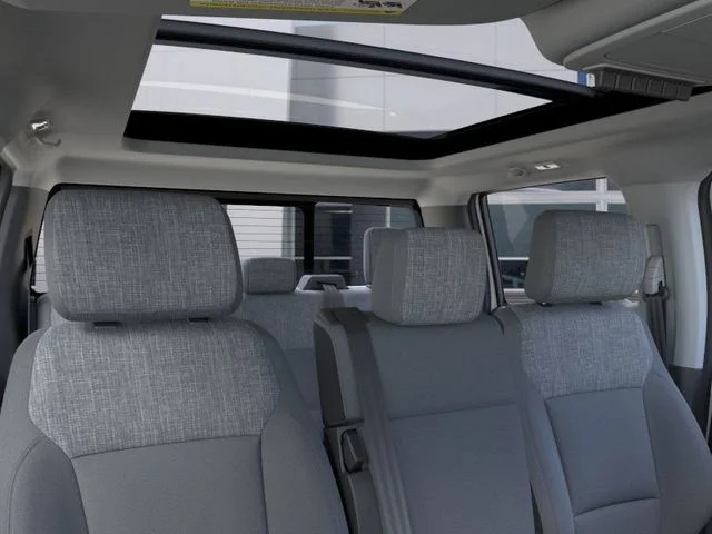 New 2026 Oxford White Ford XLT image 21
