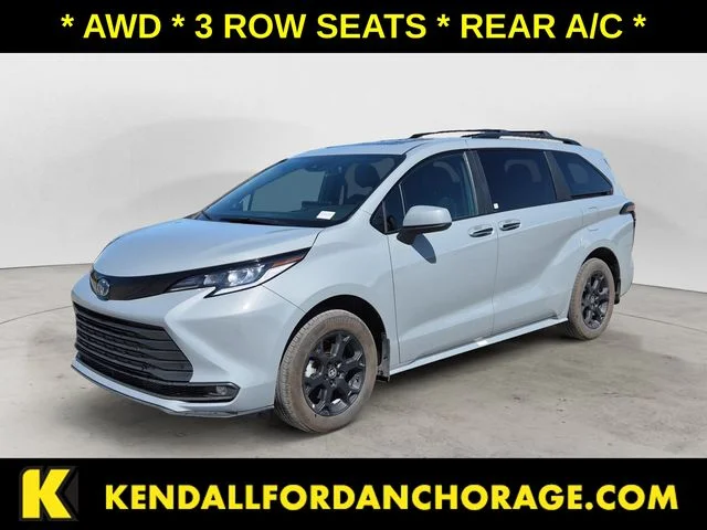 2025 Toyota Sienna Woodland Edition