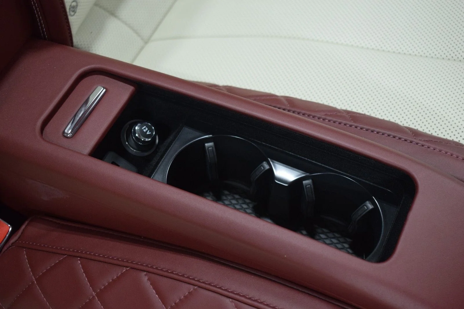 Used 2021 Red Bentley  image 21