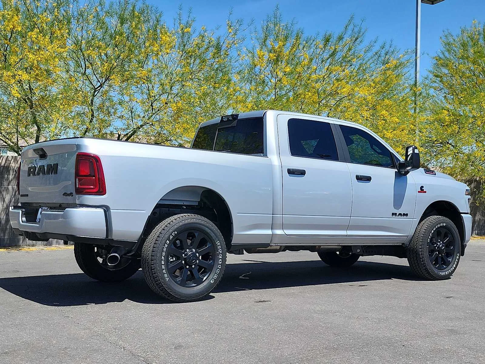 New 2026 Silver-Zynith Exterior Paint RAM Big Horn image 8