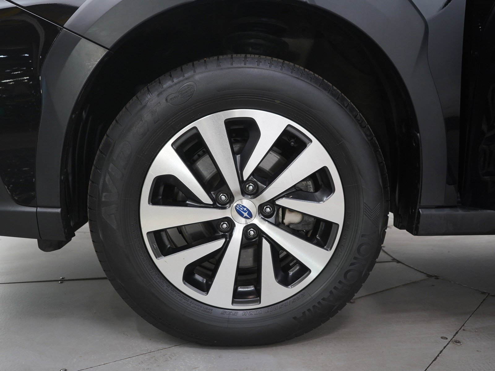Used 2023 Crystal Black Pearl Subaru Premium image 28