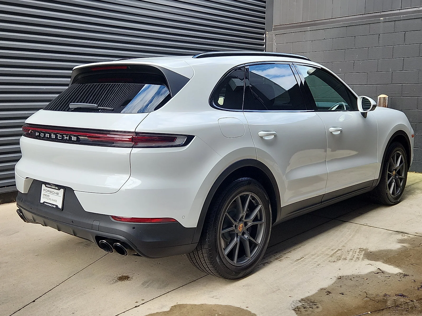 Used 2026 Carrara White Metallic   2Y Porsche  image 9