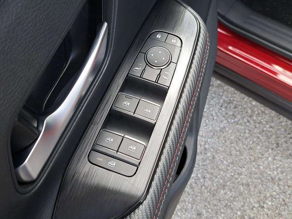 2026 Nissan KICKS SR - Photo 22